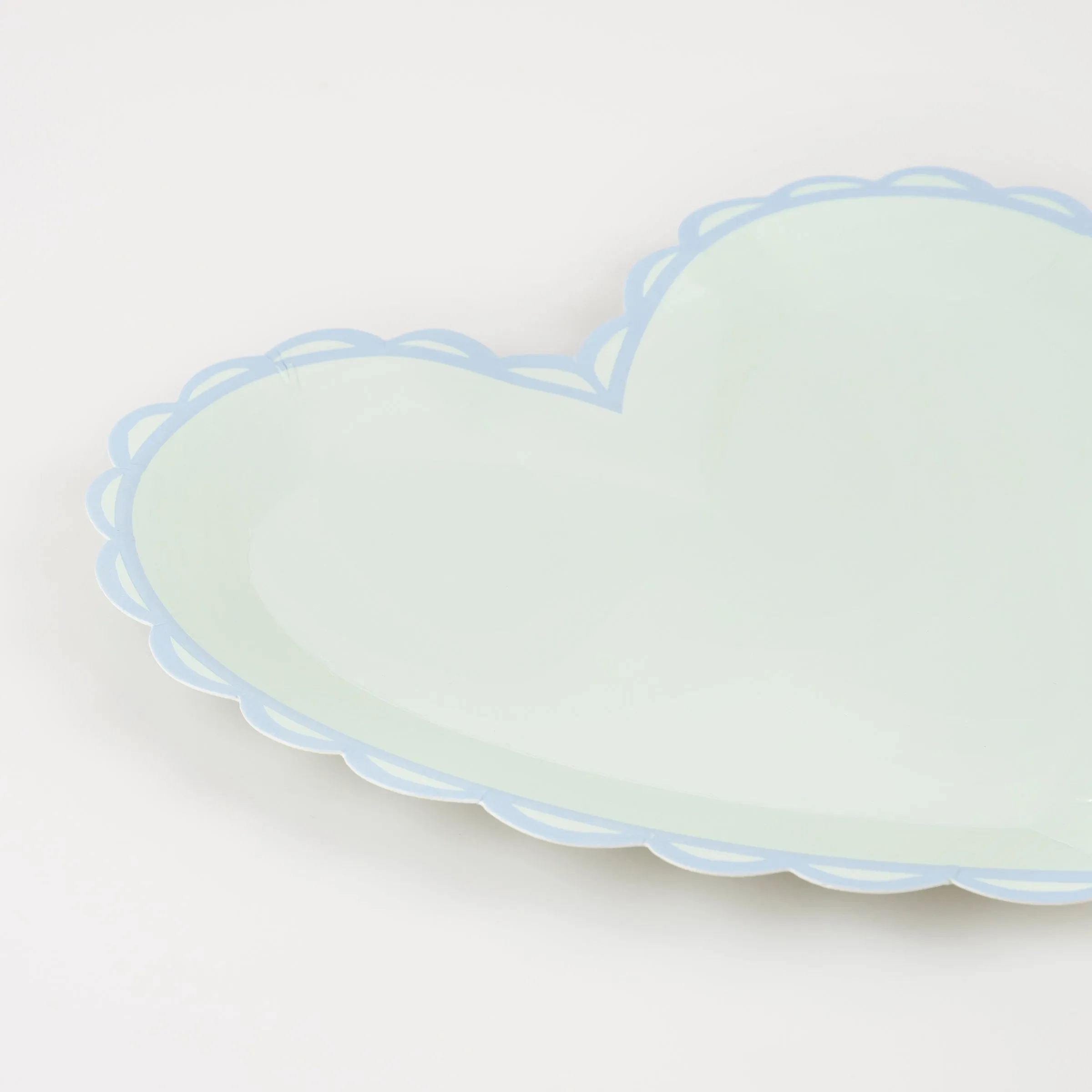 Pastel Heart Small Plates (x 8)