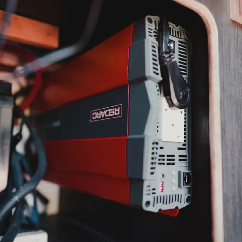 Redarc 2000W Pure Sine Wave Inverter